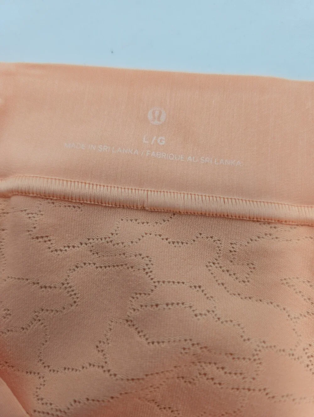 NWT Lululemon UnderEase Soft And Breathable Mid Rise Bikini Lace Panty Large - Picture 4 of 5